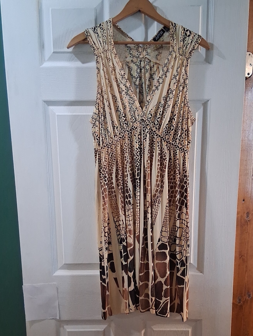 Apt. 9 Cream and Brown Sleeveless V-Neck Women's Dress